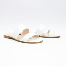 Білі лакові шльопанці Арт. 10-7