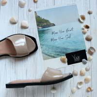 Бежеві лакові шльопанці Арт. 10-26/0504