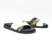 Шльопанці з бежевої шкіри зі вставкою Арт. 008-1/21067