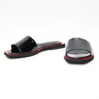 Чорні лакові шльопанці Арт. 10-9/0504