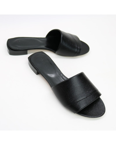 Шльопанці з чорної шкіри Арт. 10-27/33