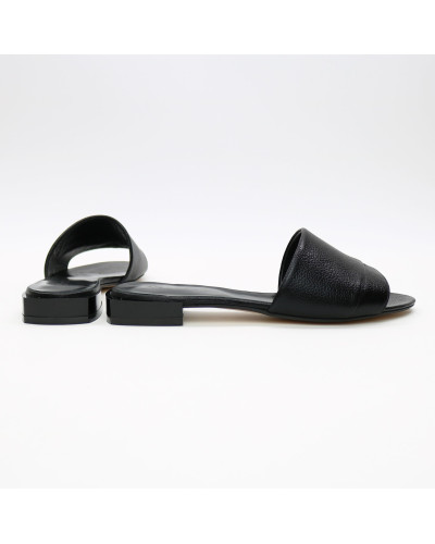 Шльопанці з чорної шкіри Арт. 10-27/33