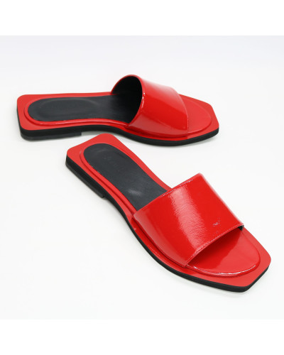 Червоні лакові шльопанці Арт. 10-9/0504