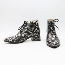 Ботильоны из нубука бежево-черного цвета под питон Арт. 457-7/53Ок 