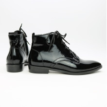 Ботинки из наплака черного цвета с острым носиком Арт. 104-1