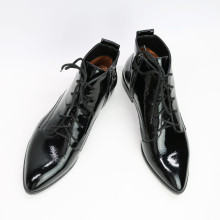 Ботинки из наплака черного цвета с острым носиком Арт. 104-1