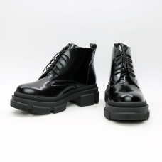 Чорні лакові черевики Арт. 12-20/260