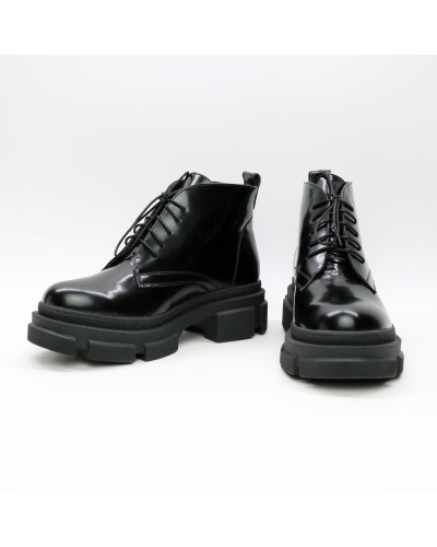 Чорні лакові черевики Арт. 12-20/260