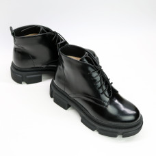 Чорні лакові черевики Арт. 12-20/260