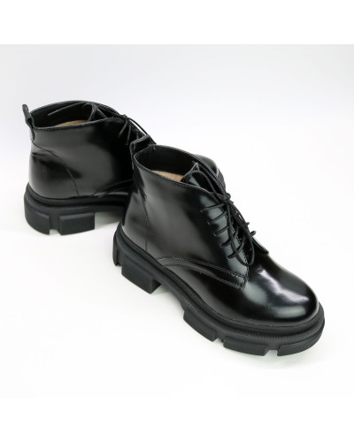 Чорні лакові черевики Арт. 12-20/260