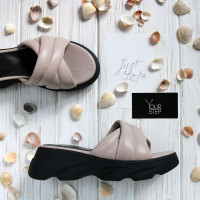 Шльопанці з бежевої шкіри Арт. 10-25/253