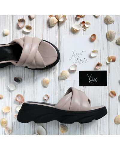 Шльопанці з бежевої шкіри Арт. 10-25/253