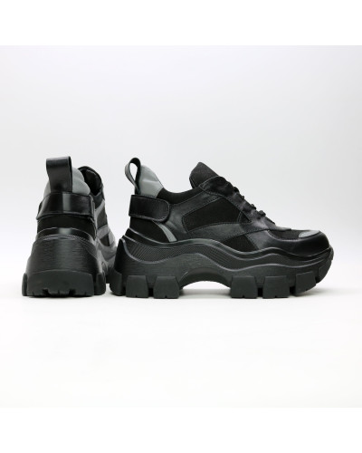 Кроссовки из черной кожи со вставками Арт. As-9/21080