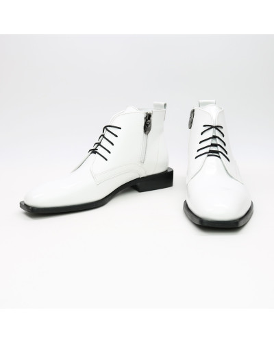 Ботинки из матового лака белого цвета с квадратным носом Арт. 105-1