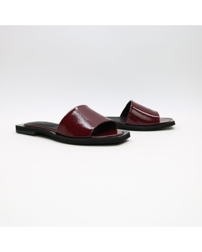 Бордові лакові шльопанці Арт. 10-9/0504