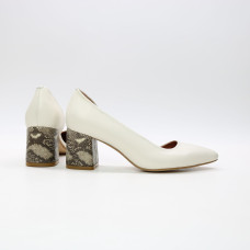 Туфлі-човники бежевого кольору Арт. 657-2/47Ок