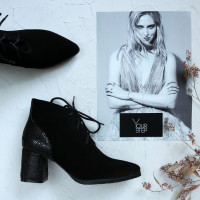 Ботильоны из черной замши с обтяжным каблуком  Арт. 657-10/47Ок