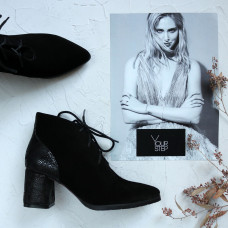 Ботильоны из черной замши с обтяжным каблуком  Арт. 657-10/47Ок