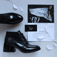 Ботильоны из наплака и нубука черного цвета на обтяжном каблуке Арт. 605-8/w324Ок