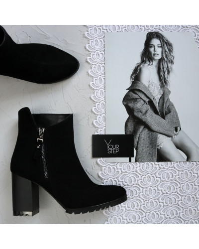 Ботильоны из черного велюра  Арт. 52-5