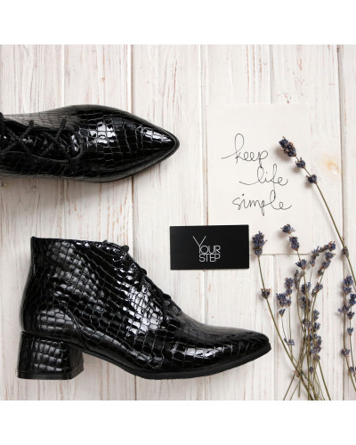 Ботильоны из лаковой кожи черного цвета под рептилию Арт. 457-7/53Ок 
