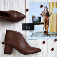 Ботильоны с глубоким вырезом из кожи рыжего цвета на обтяжном каблуке Арт. 657-6/47Ок