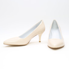 Бежеві лакові туфлі-човники Арт. 657-1/36