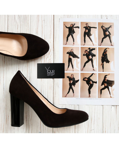 Туфли на устойчивом каблуке из замши цвета шоколад  Арт. 95-1/34