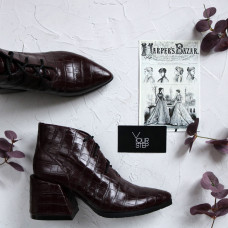 Ботильоны из бордовой кожи под рептилию Арт. 657-10/6062Ок