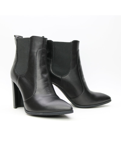 Ботинки из черной кожи на каблуке Арт. 35-14/32