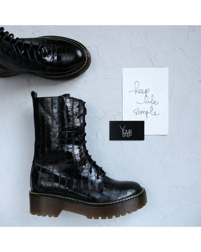 Черевики із чорної шкіри під рептилію Арт. 12-30/22б/ф