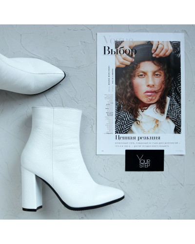 Ботинки на обтяжном каблуке из белой кожи флотар Арт. 35-10/44Ок