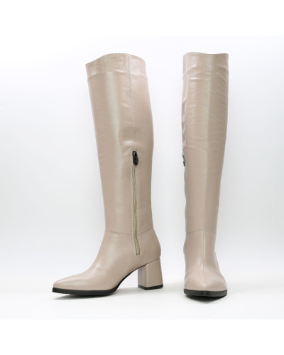 Класичні бежеві чоботи на підборах Арт. 657-14/47Ок