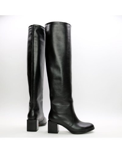 Класичні чоботи із чорної шкіри Арт.605-12/5501Ок