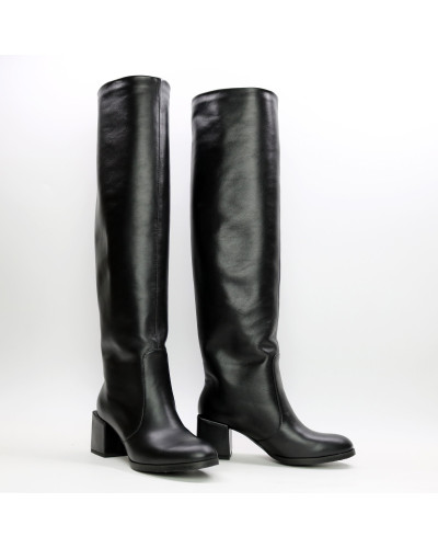 Класичні чоботи із чорної шкіри Арт.605-12/5501Ок