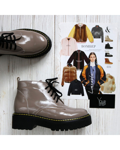 Бежеві лакові черевики Арт. 12-20/22