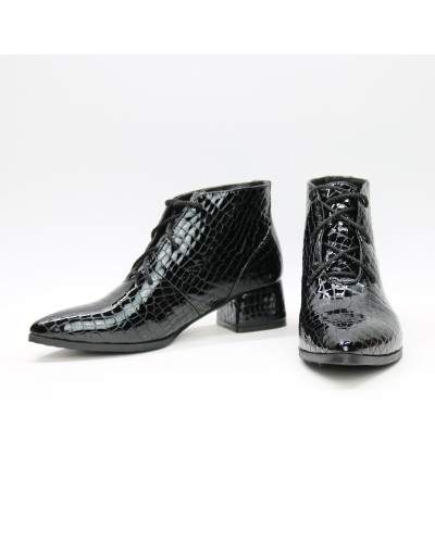Ботильоны из лаковой кожи черного цвета под рептилию Арт. 457-7/53Ок 