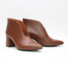 Ботильоны с глубоким вырезом из кожи рыжего цвета на обтяжном каблуке Арт. 657-6/47Ок