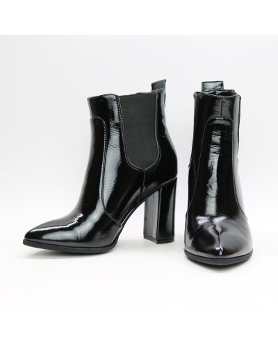 Ботинки из черного наплака на каблуке Арт. 35-14/44Ок