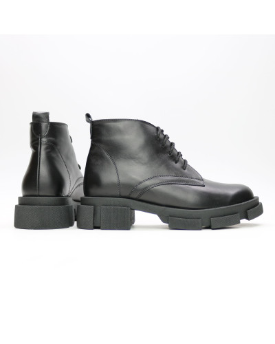 Чорні шкіряні черевики Арт. 12-20/21074