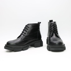 Чорні шкіряні черевики Арт. 12-20/21074