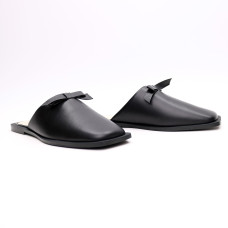 Шльопанці з чорної шкіри з квадратним носом Арт. 072-1