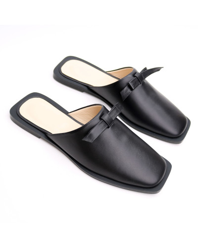 Шльопанці з чорної шкіри з квадратним носом Арт. 072-1