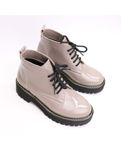 Бежеві лакові черевики Арт. 12-20/22