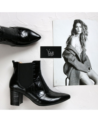 Лакові Напівчоботи з гострим носиком Арт. 657-9/41Ок