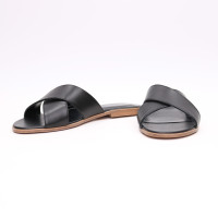 Шльопанці з чорної шкіри Арт. 10-19/112