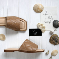 Шльопанці з карамельної стьобаної шкіри Арт. 073-1