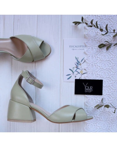 Шкіряні босоніжки на підборах Арт. 605-10/w324Ок