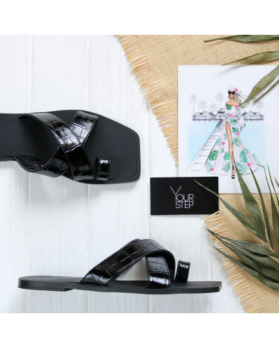 Шльопанці з чорної шкіри під рептилію Арт. 073-2