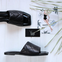 Шльопанці з чорної стьобаної шкіри Арт. 073-1